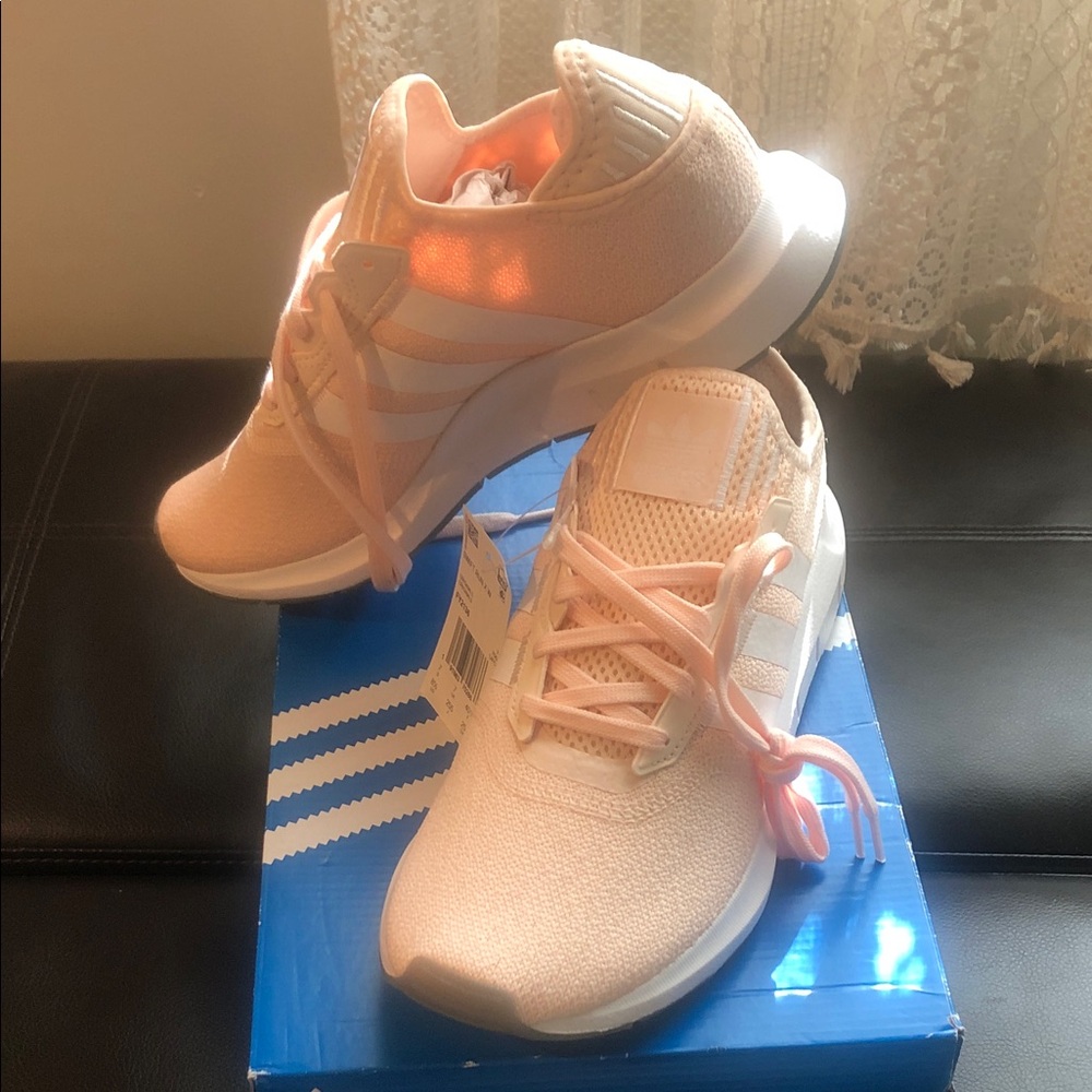 Adidas Women's Light Pink Sneakers